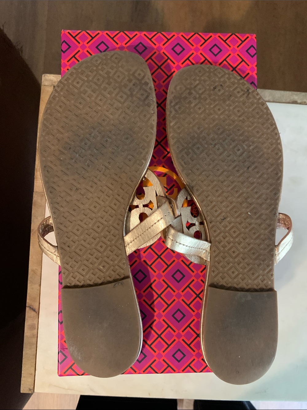 Tory Burch Metallic Rose Gold Miller Logo Thong Sandals - Picture 6 of 6